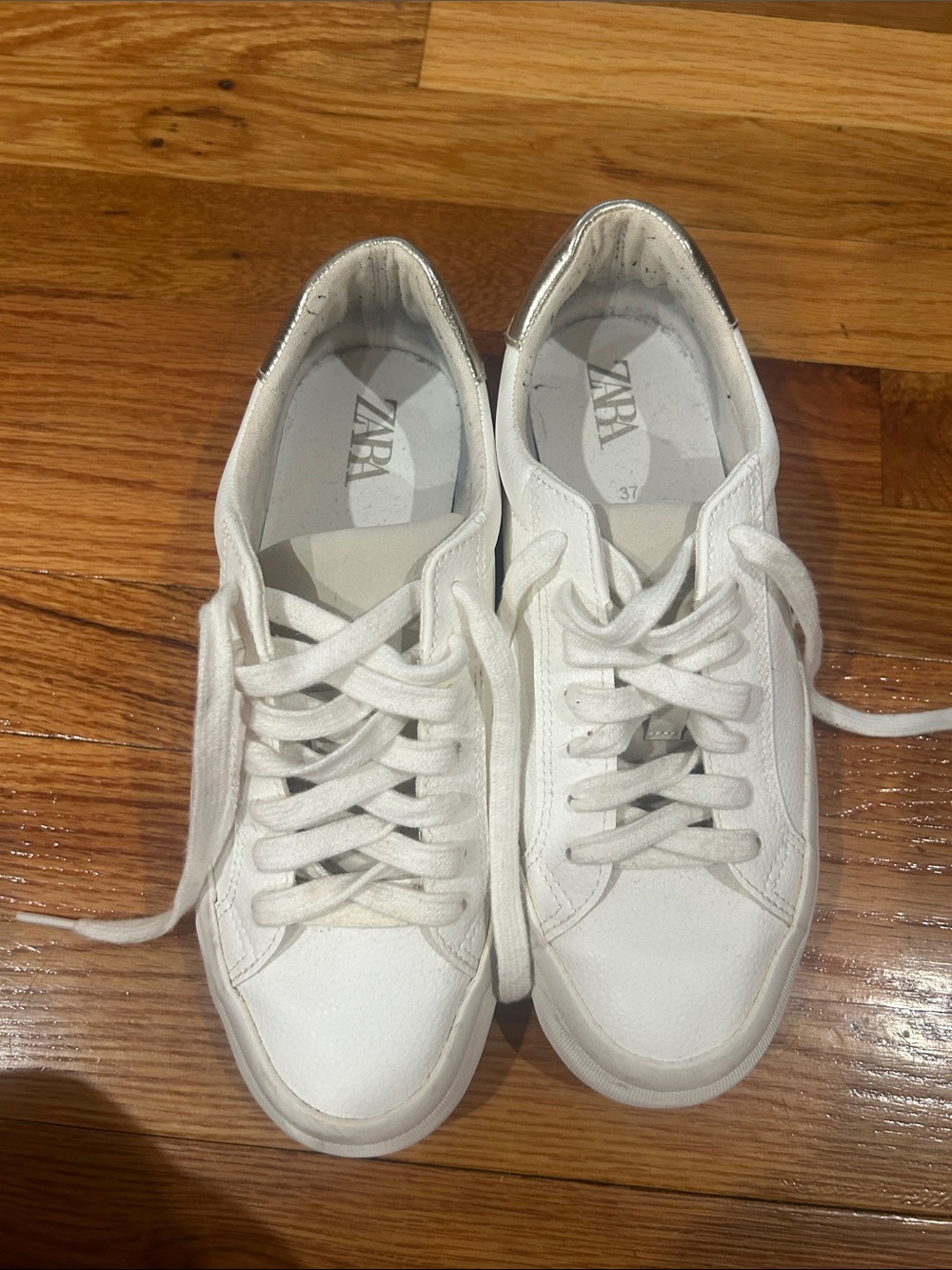 Zara White Low-Top Lace-Up Sneakers for Women